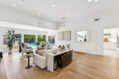 9616 Viewside Drive, Dallas, TX 75231 - Photo 4