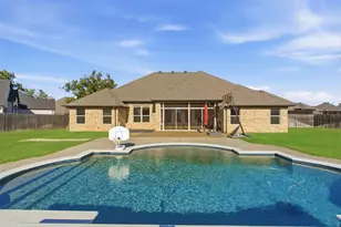 1103 Hilkiah Ct, Granbury, TX 76048 - Photo 30