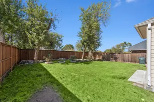 1805 Longwood Ln, Garland, TX 75042 - Photo 22