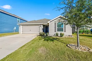 106 Lady Bird Ct, Venus, TX 76084 - Photo 2