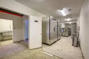 1213 Washington St, Commerce, TX 75428 - Photo 14