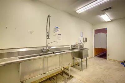 1213 Washington Street #A and B, Commerce, TX 75428 - Photo 12