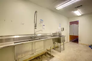 1213 Washington St, Commerce, TX 75428 - Photo 12