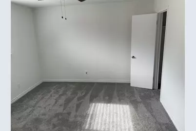 2422 W Northgate Drive, Irving, TX 75062 - Photo 8