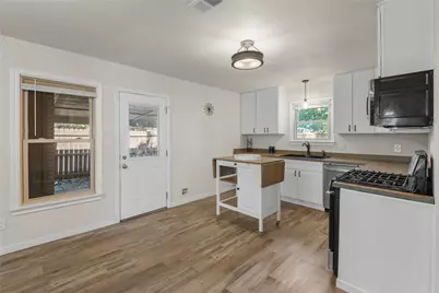 2221 N Alexander Street, Sherman, TX 75092 - Photo 6