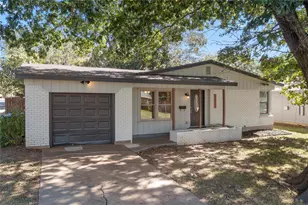 2221 N Alexander St, Sherman, TX 75092 - Photo 1