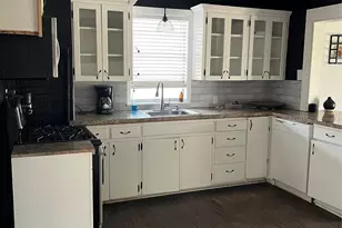 503 S Pearl St, Trenton, TX 75490 - Photo 14