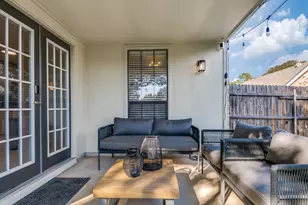 305 Westover Dr, Euless, TX 76039 - Photo 18