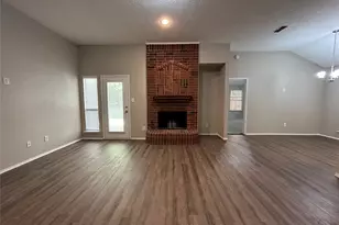 2816 Beaty Ct, Fort Worth, TX 76112 - Photo 2