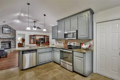 9100 Bellechase, Granbury, TX 76049 - Photo 24