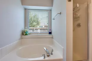 1010 Diane St, Aubrey, TX 76227 - Photo 22