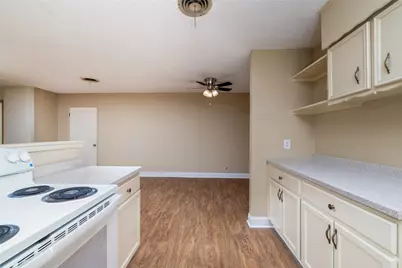 2720 Cedar Park Boulevard, Richland Hills, TX 76118 - Photo 20