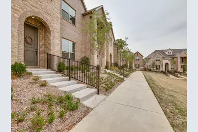532 Ballustrade Drive, Irving, TX 75039 - Photo 2