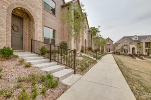 532 Ballustrade Dr, Irving, TX 75039 - Photo 2