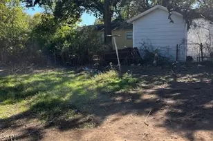 1301 Fannin St, Denton, TX 76201 - Photo 10