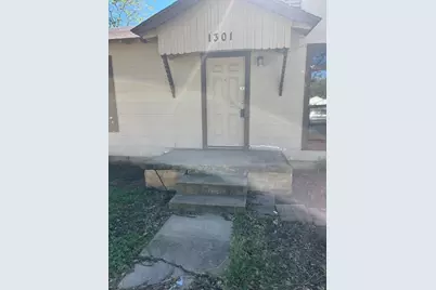 1301 Fannin Street, Denton, TX 76201 - Photo 1