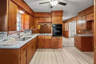 2711 Morton, Denison, TX 75020 - Photo 24