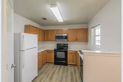 213 Crescent Ridge Drive, Fort Worth, TX 76140 - Photo 10