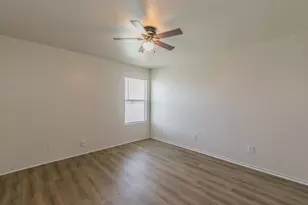 213 Cres Ridge Dr, Fort Worth, TX 76140 - Photo 14