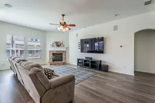 1404 Kittyhawk Dr, Little Elm, TX 75068 - Photo 2