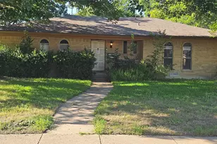 2235 Babalos Ln, Dallas, TX 75228 - Photo 2