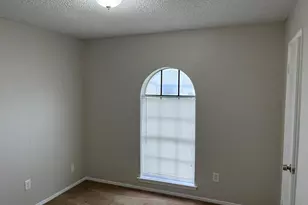 6049 Nanci Dr, Watauga, TX 76148 - Photo 12