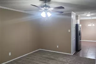 1175 Dublin Dr, Fort Worth, TX 76134 - Photo 8