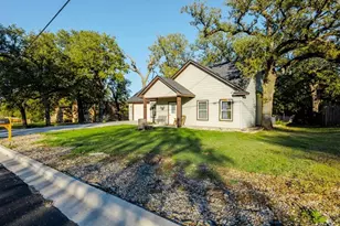 510 N Boundary St, Weatherford, TX 76086 - Photo 2