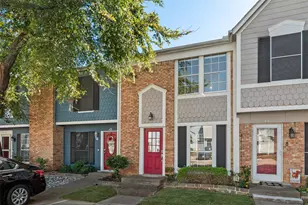 43 Abbey Rd, Euless, TX 76039 - Photo 2