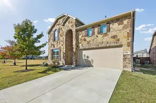 1353 Lake Grove Dr, Little Elm, TX 75068 - Photo 2