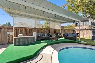 12113 Baron Dr, Balch Springs, TX 75180 - Photo 20