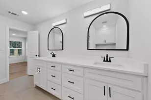 2534 Millermore St, Dallas, TX 75216 - Photo 10