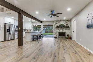 32 Green View Cir, Richardson, TX 75081 - Photo 2