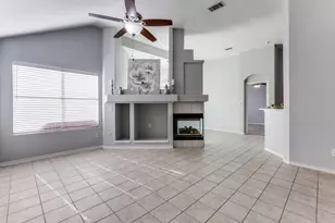 1305 Greenbriar Ln, McKinney, TX 75069 - Photo 2