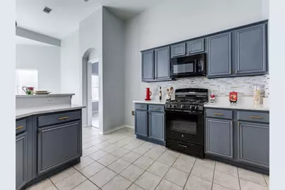 1305 Greenbriar Lane, McKinney, TX 75069 - Photo 6