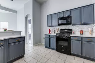 1305 Greenbriar Ln, McKinney, TX 75069 - Photo 6