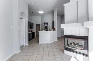 1305 Greenbriar Ln, McKinney, TX 75069 - Photo 4