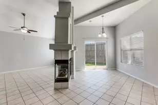 1305 Greenbriar Ln, McKinney, TX 75069 - Photo 10