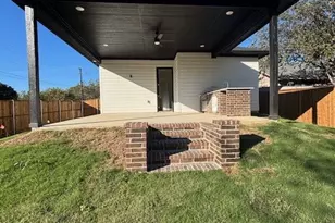 700 Park Dr, Hillsboro, TX 76645 - Photo 4