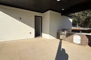 700 Park Dr, Hillsboro, TX 76645 - Photo 2