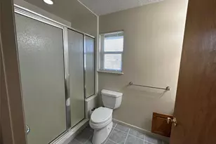 502 Charlotte St, Greenville, TX 75402 - Photo 18