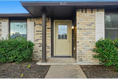 9101 Willowbrook Drive, Rowlett, TX 75088 - Photo 4