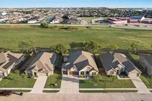 237 Chesapeake Dr, Forney, TX 75126 - Photo 2