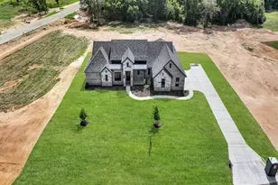 305 Wrangler Ct, Weatherford, TX 76088 - Photo 4