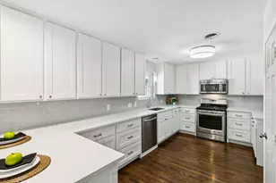 10525 Estate Ln, Dallas, TX 75238 - Photo 10