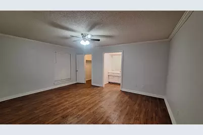 225 Los Santos Drive, Garland, TX 75043 - Photo 14