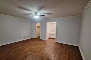 225 Los Santos Dr, Garland, TX 75043 - Photo 14