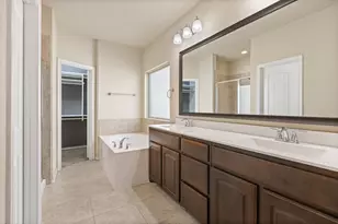 11324 Gold Canyon Dr, Fort Worth, TX 76052 - Photo 14