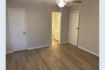 852 W Redbud Drive, Hurst, TX 76053 - Photo 2