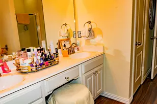 9028 Racquet Club Dr, Fort Worth, TX 76120 - Photo 20